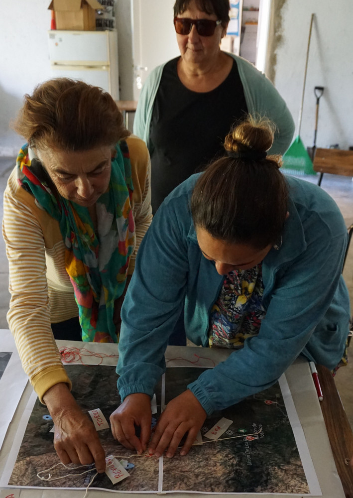 encuentro de mapeo en la escuela rural de Las Lagunitas